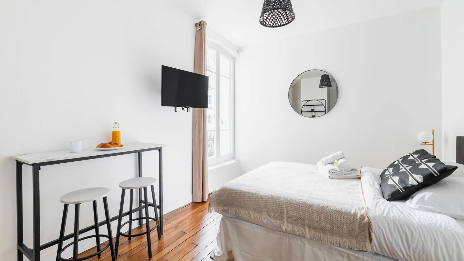 Apartment Studio Refait A Neuf Proche Metro - Paris 19 - 2P - Flat-Guest